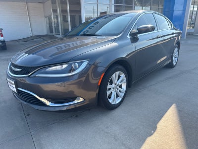 2016 Chrysler 200 Limited