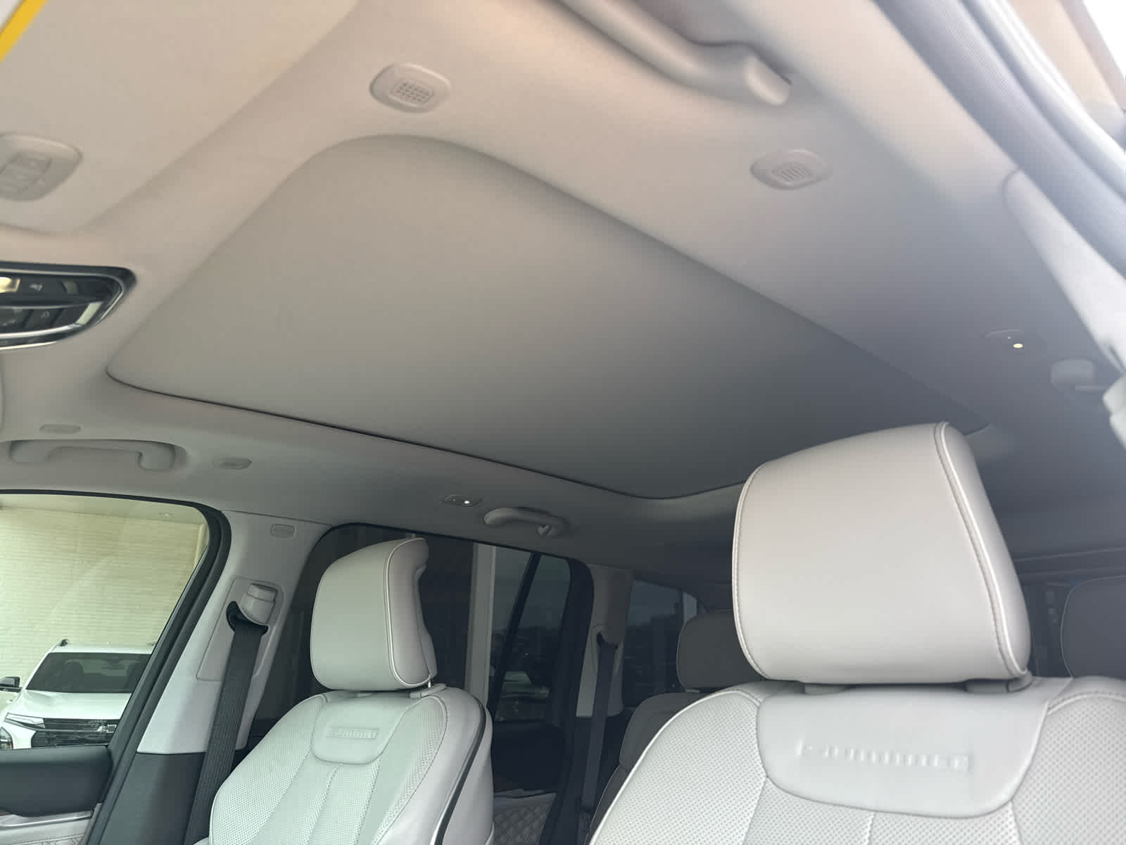 2022 Jeep Grand Cherokee Summit