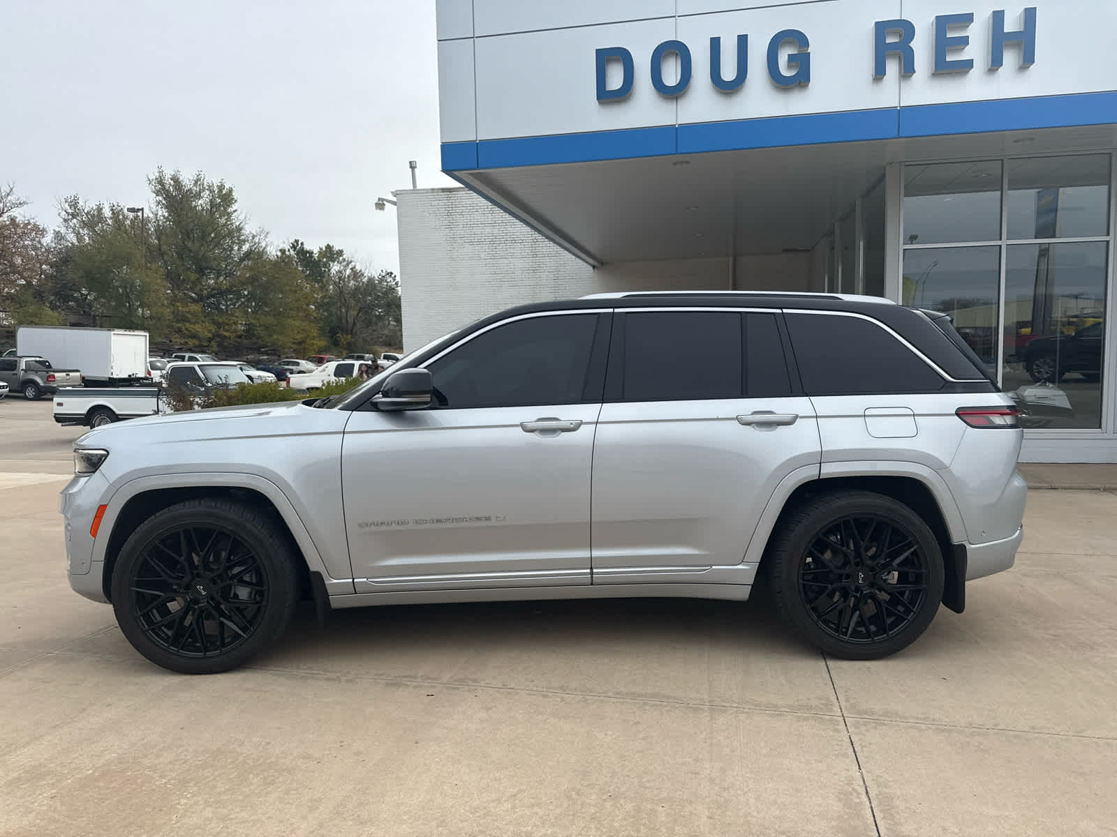 2022 Jeep Grand Cherokee Summit