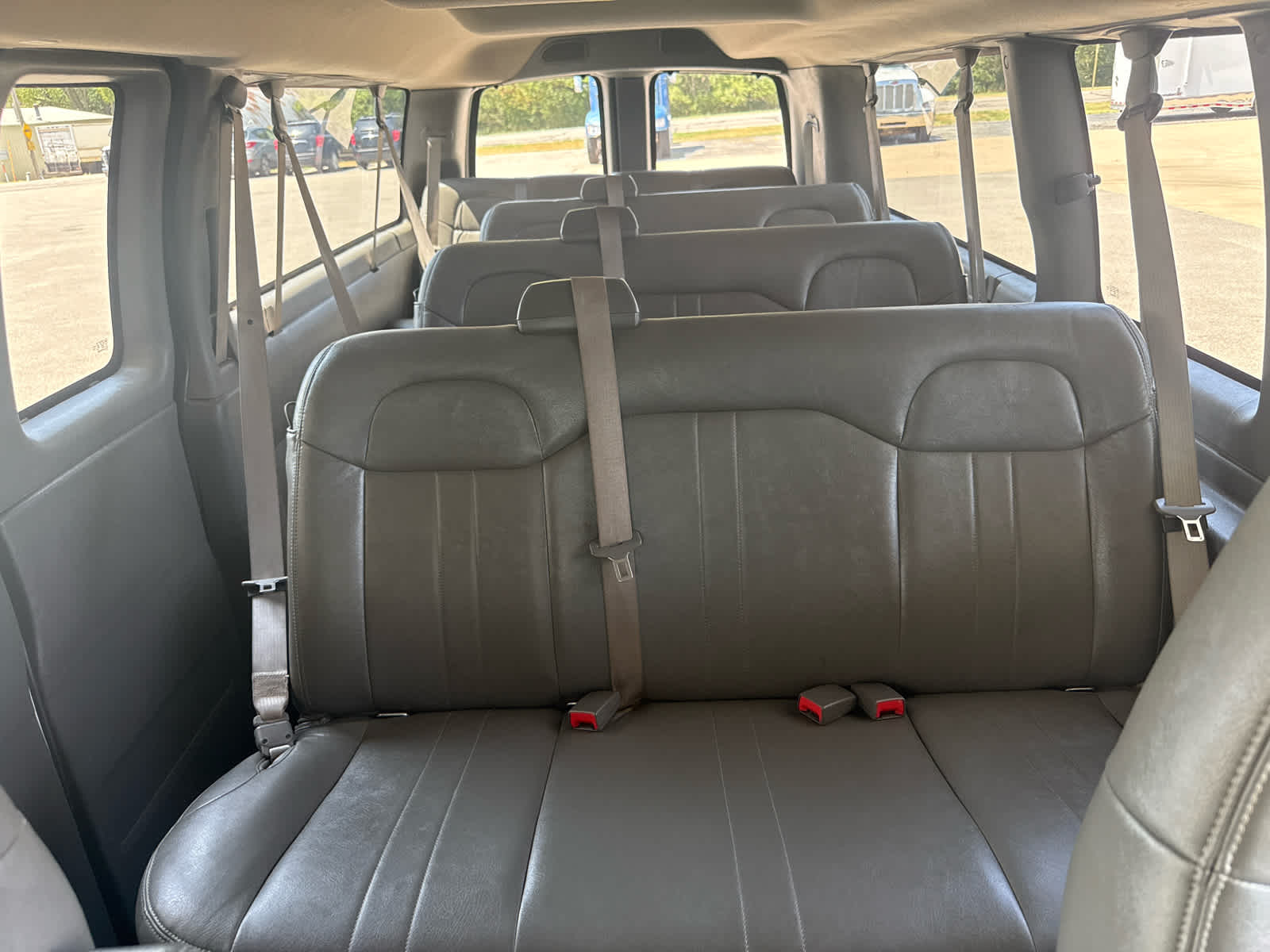 2020 Chevrolet Express Passenger 3500 LS