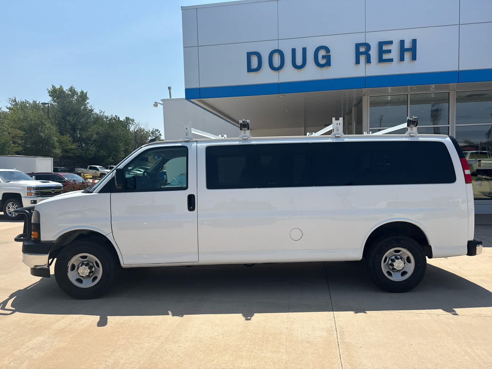 2020 Chevrolet Express Passenger 3500 LS