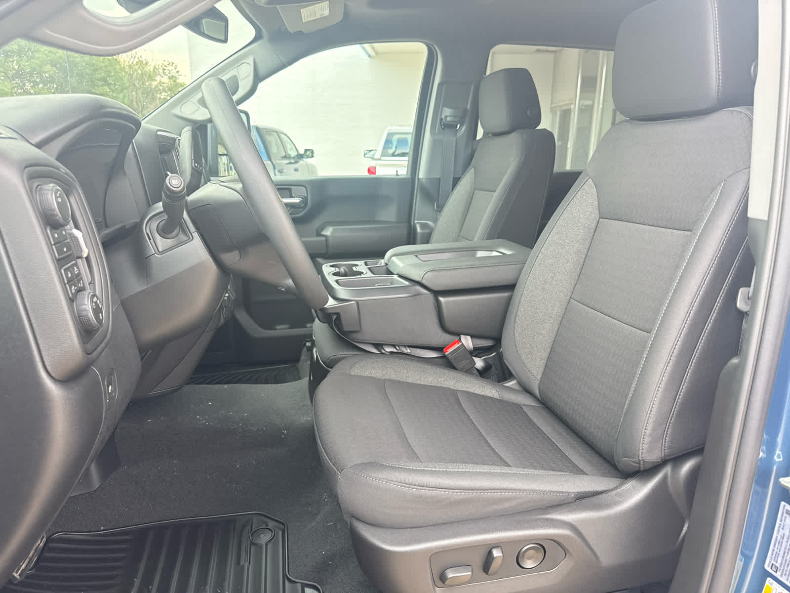 2026 Chevrolet Silverado 2500 HD Custom - Photo 12