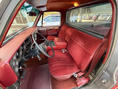1987 Chevrolet 1/2 Ton Pickups Base