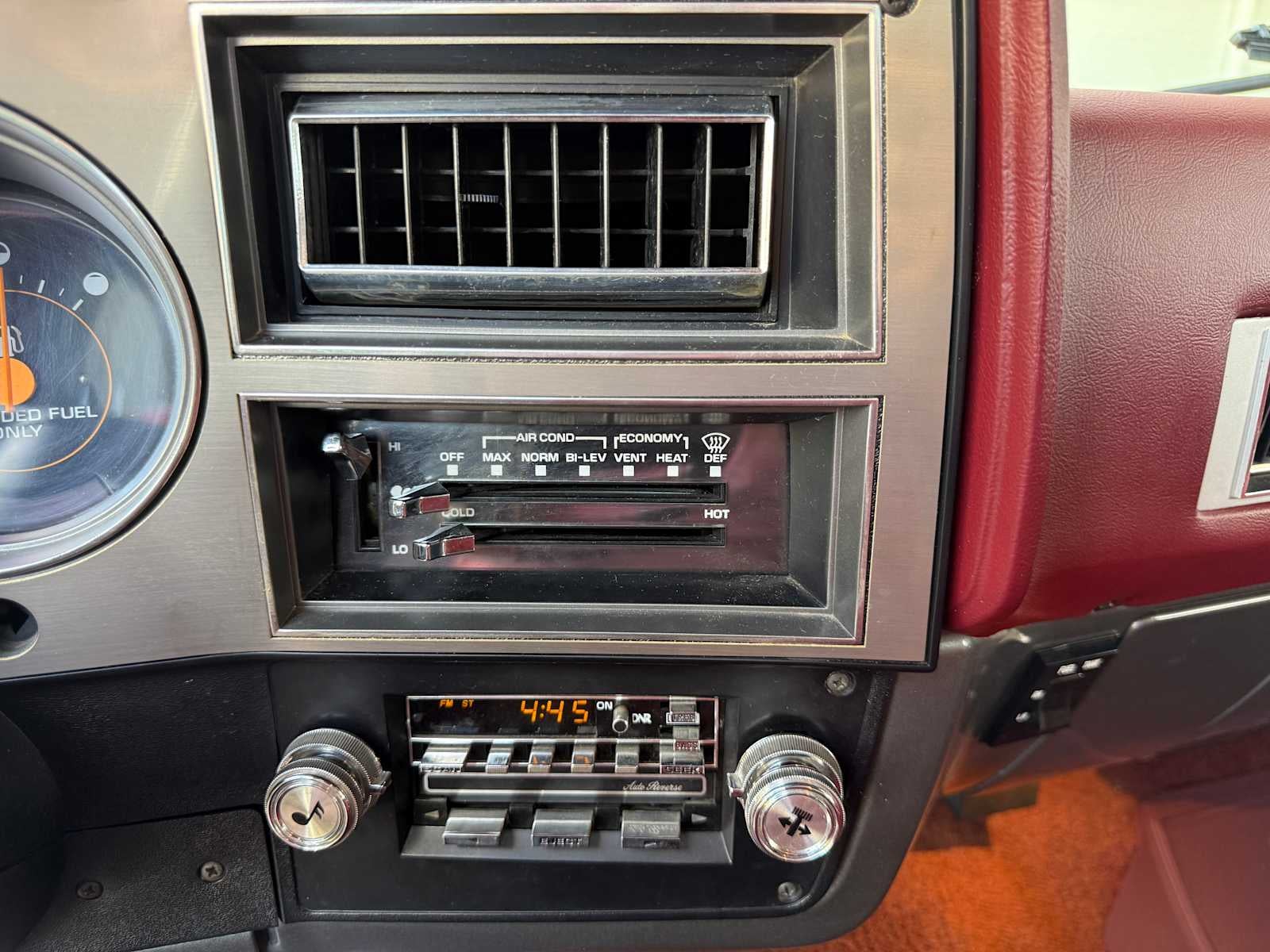 1987 Chevrolet 1/2 Ton Pickups Base