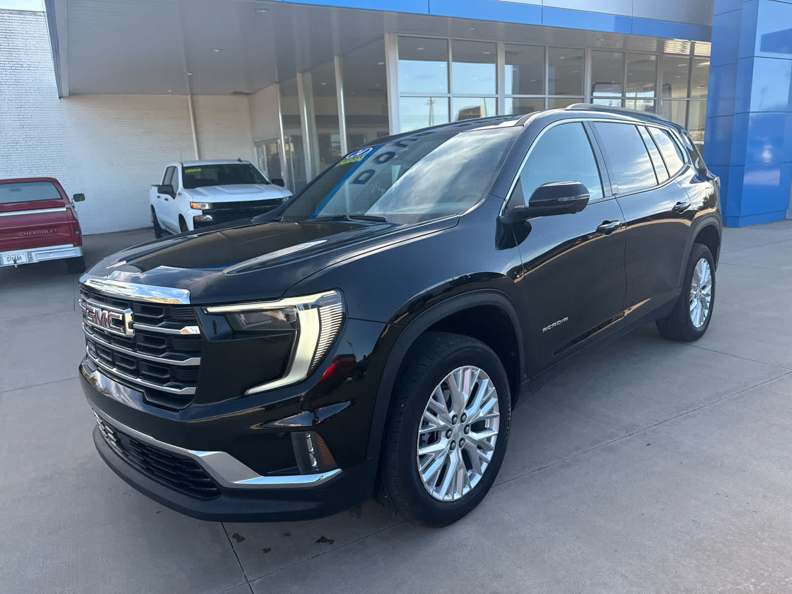 2024 GMC Acadia Elevation