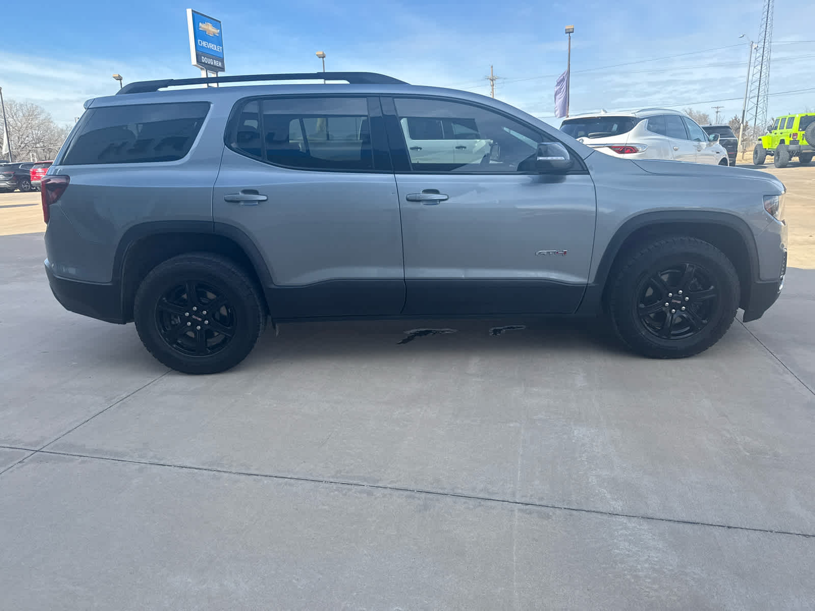 2023 GMC Acadia AT4
