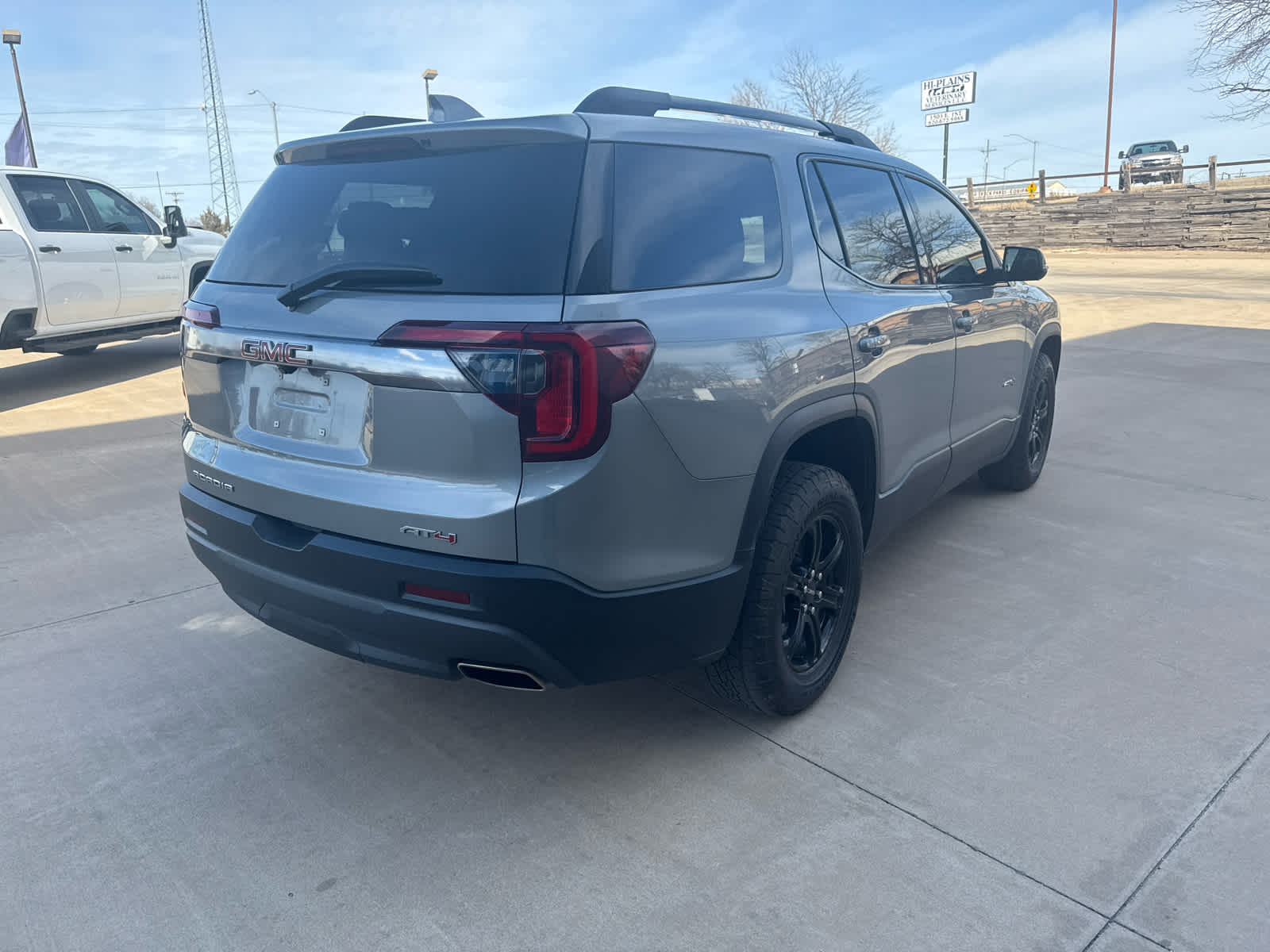 2023 GMC Acadia AT4