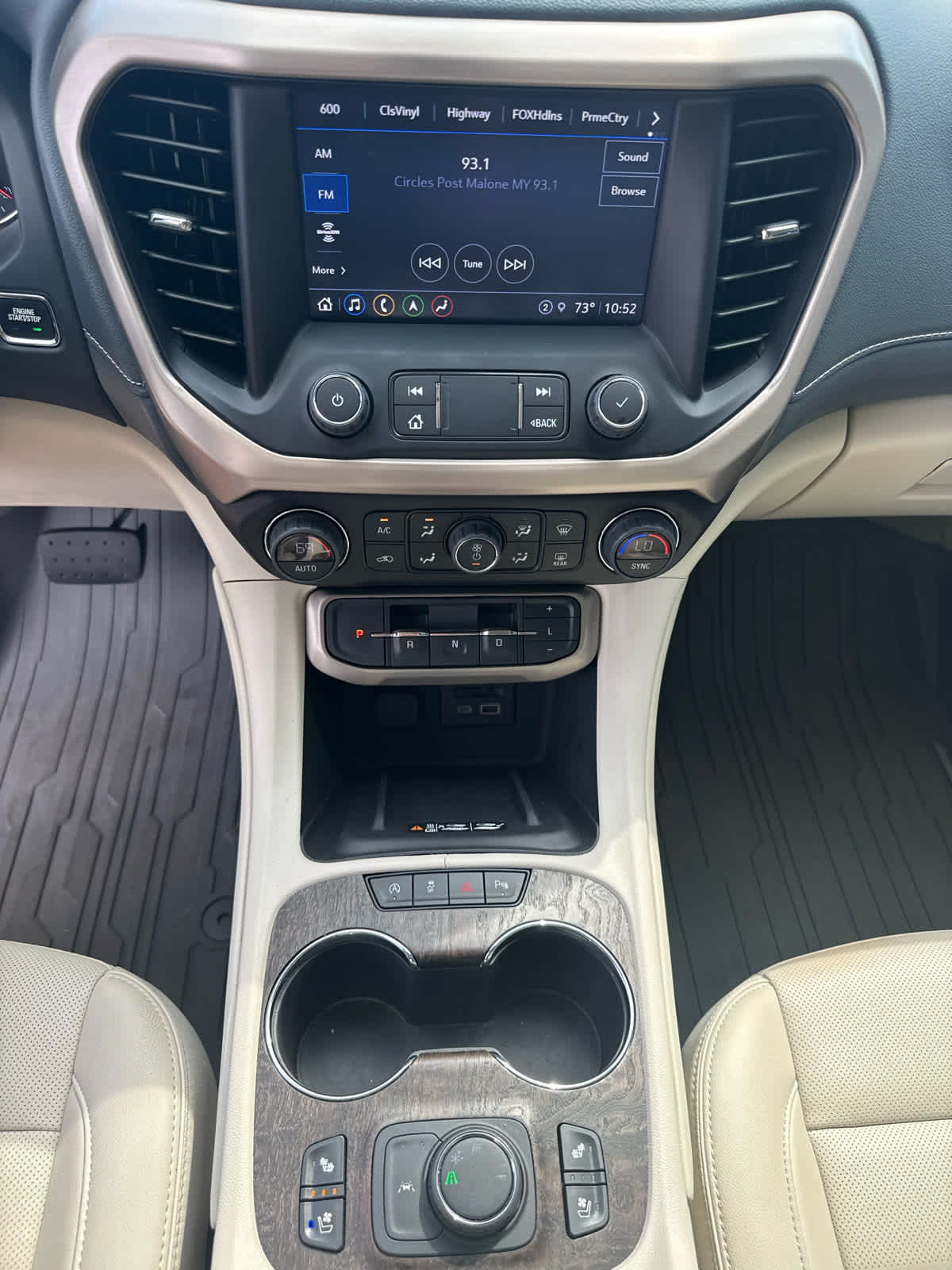 2023 GMC Acadia Denali
