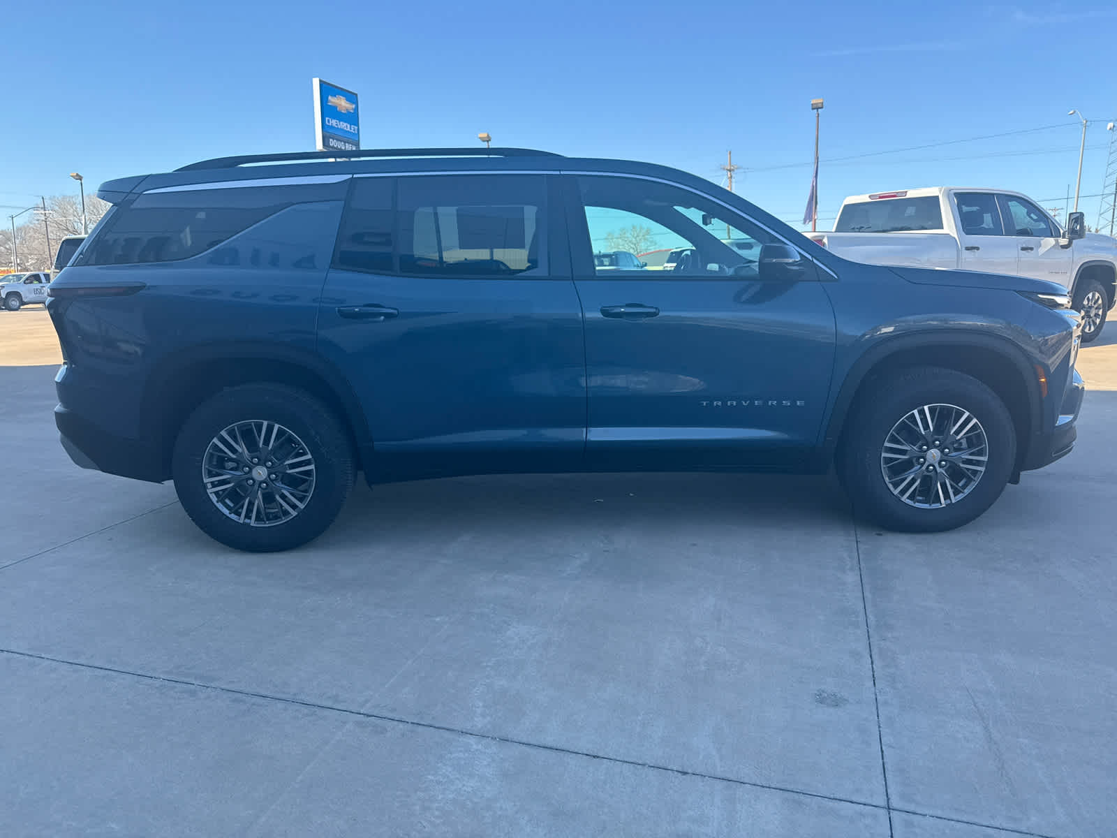 2026 Chevrolet Traverse LT