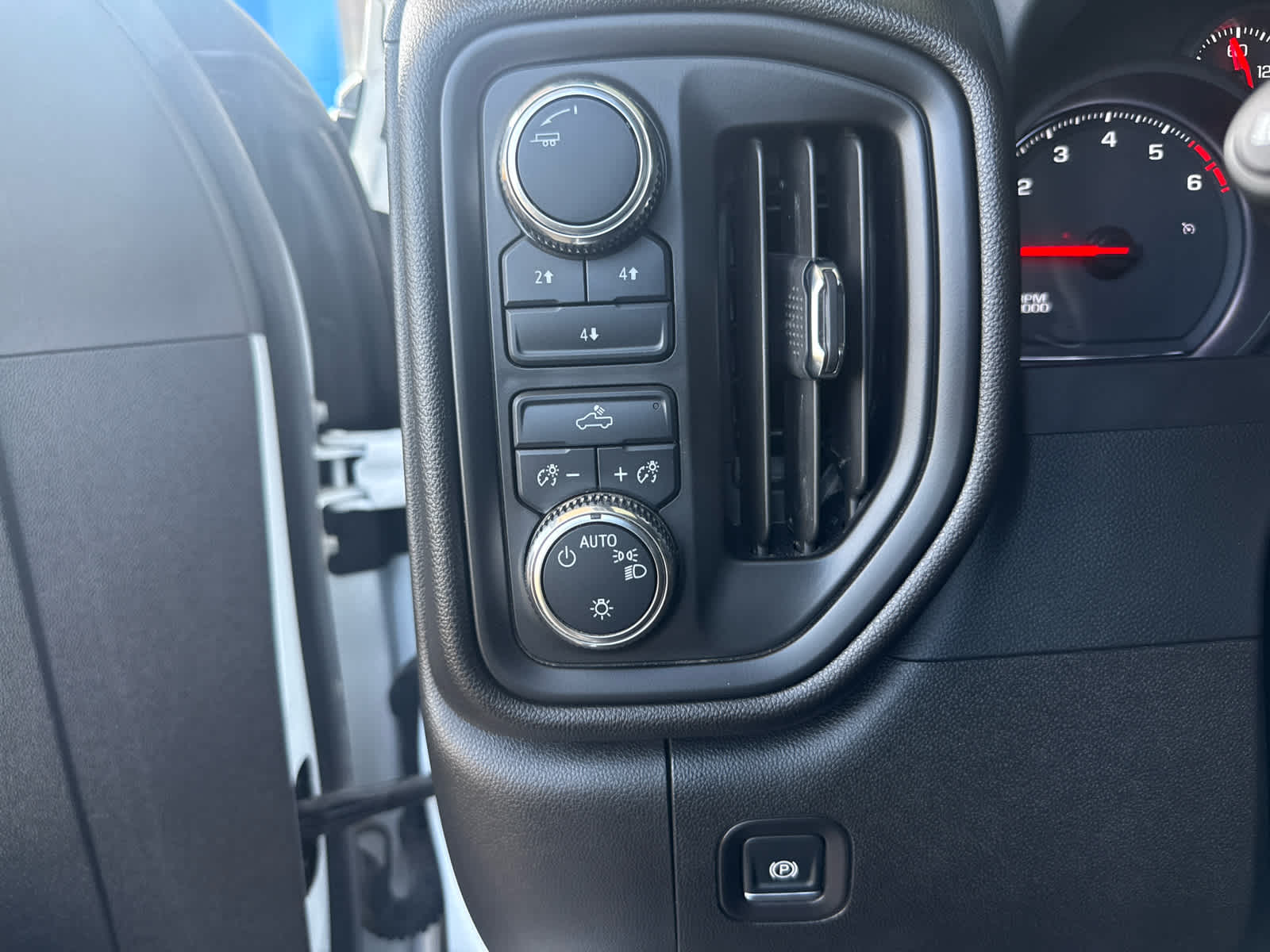 2024 GMC Sierra 2500 HD Pro
