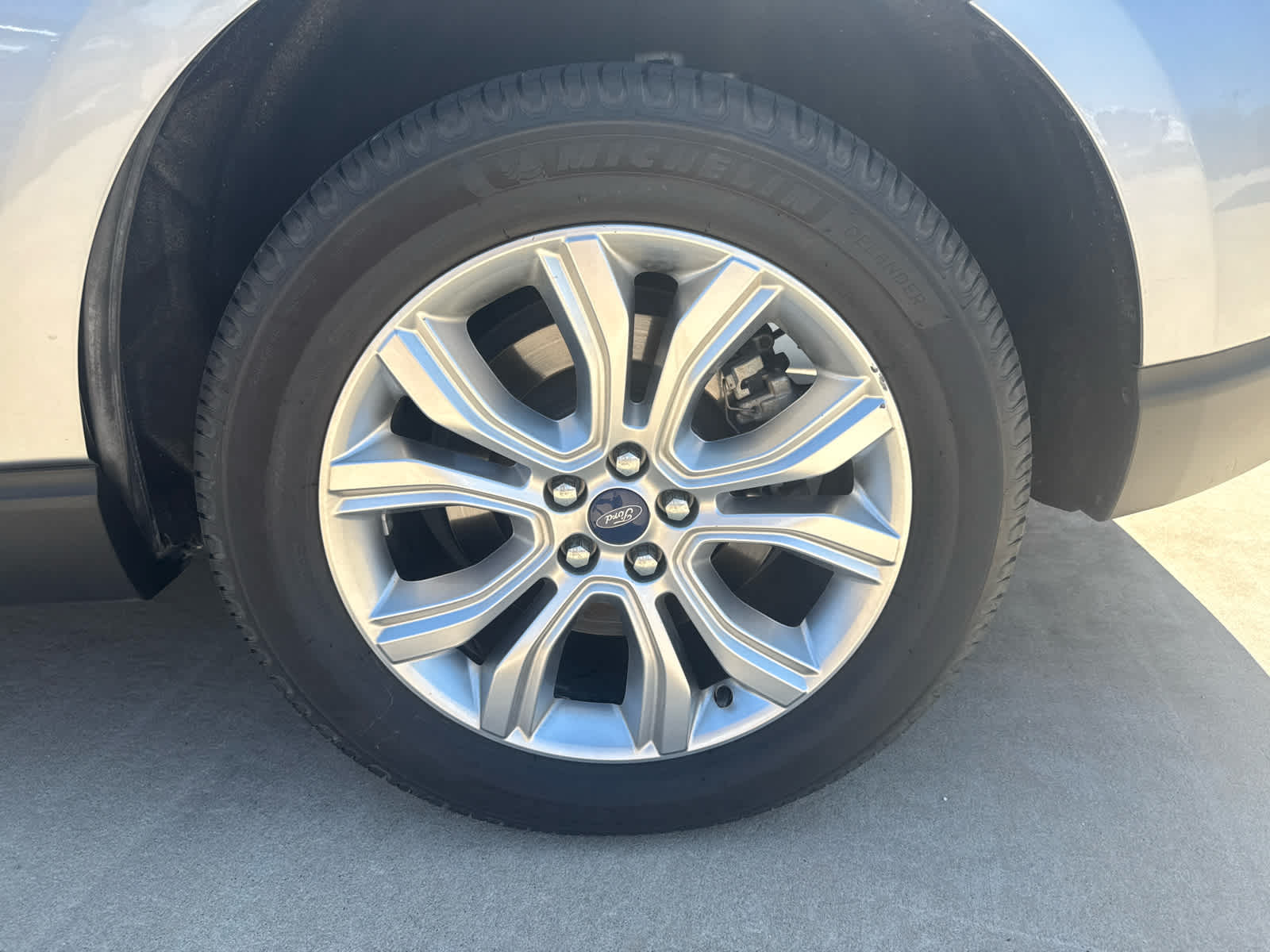 2022 Ford Edge Titanium