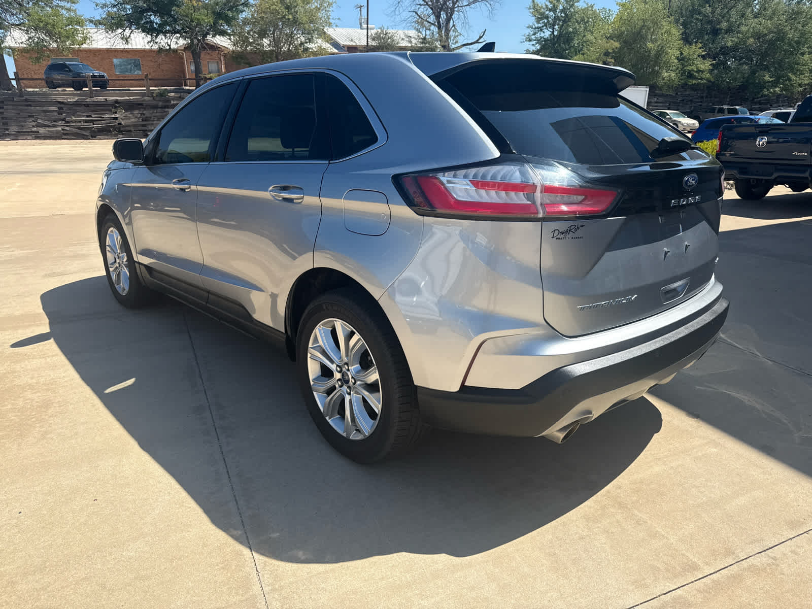 2022 Ford Edge Titanium