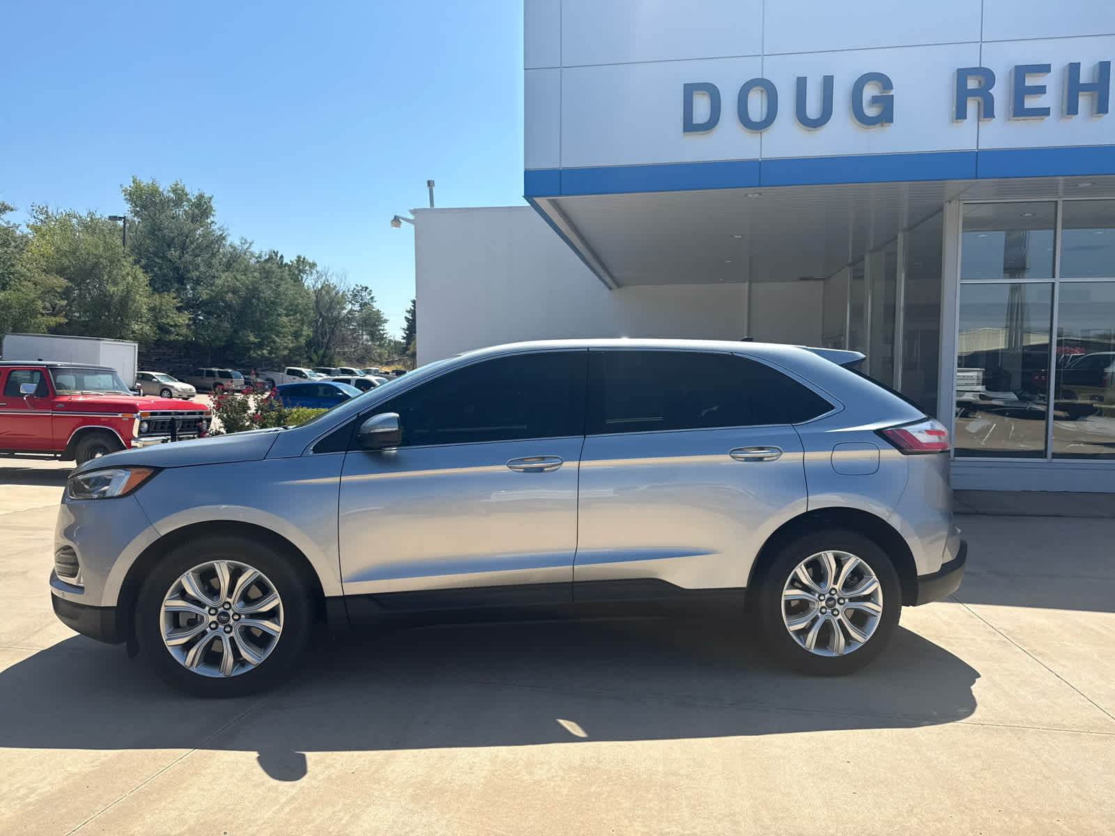 2022 Ford Edge Titanium