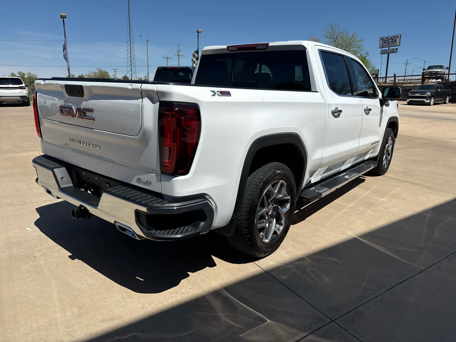 2025 GMC Sierra 1500 SLT