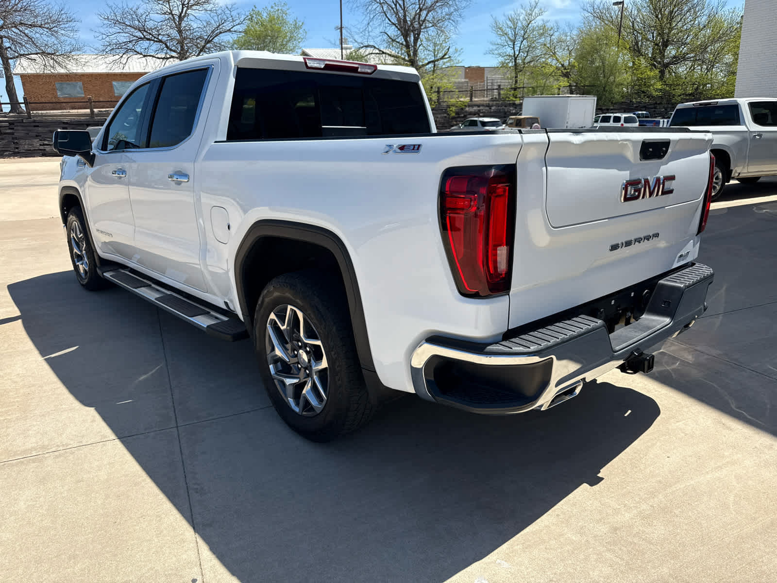 2025 GMC Sierra 1500 SLT