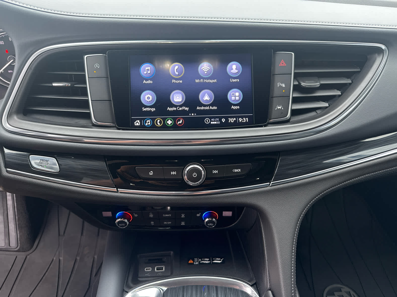 2024 Buick Enclave Essence