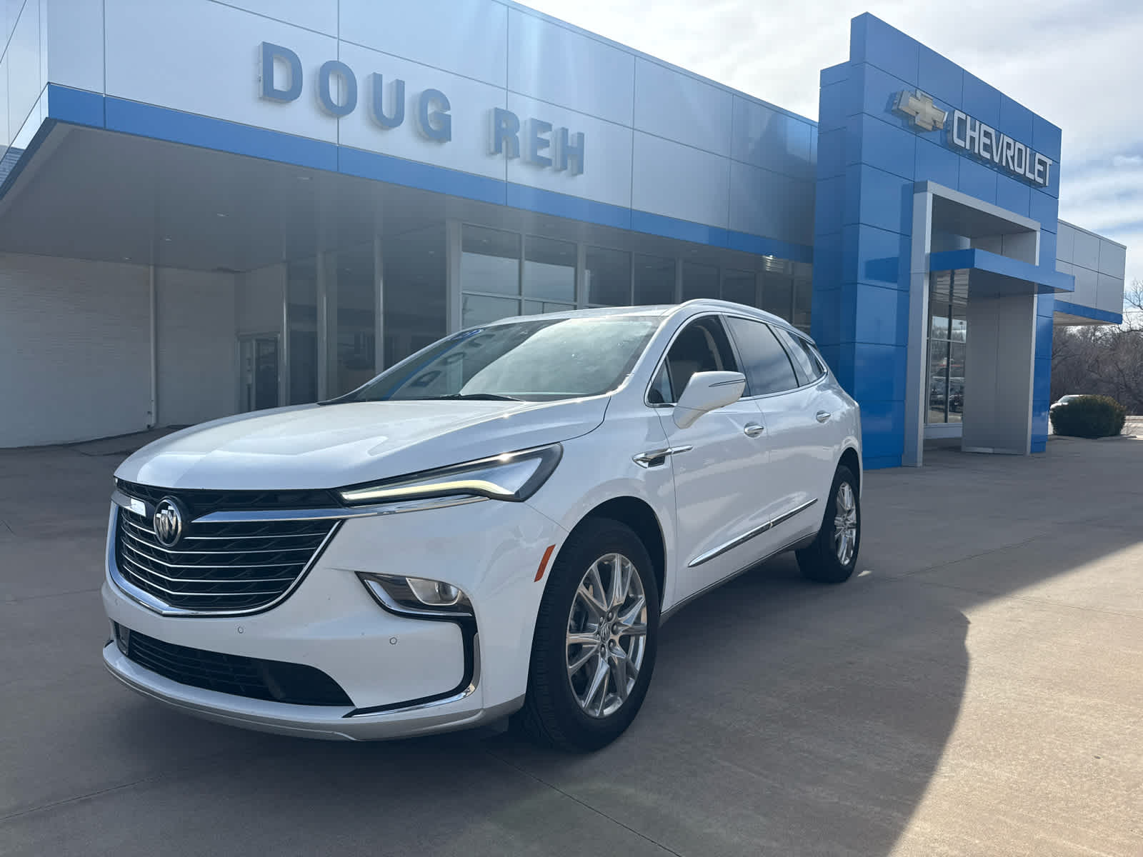 2023 Buick Enclave Essence